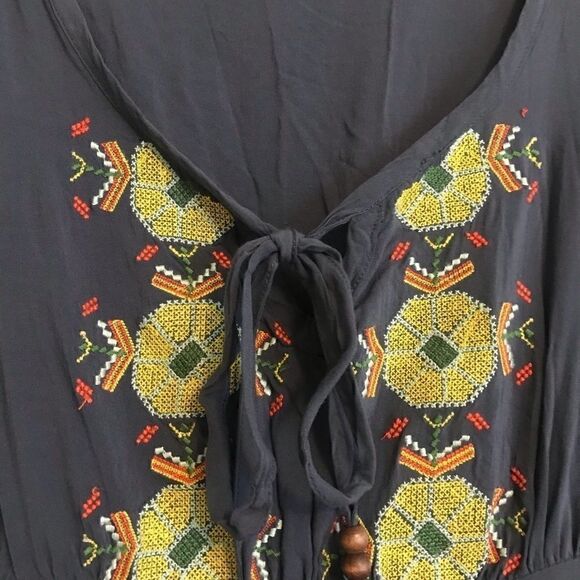 Fossil Embroidered Sleeveless Peasant Dress - Picture 4 of 7